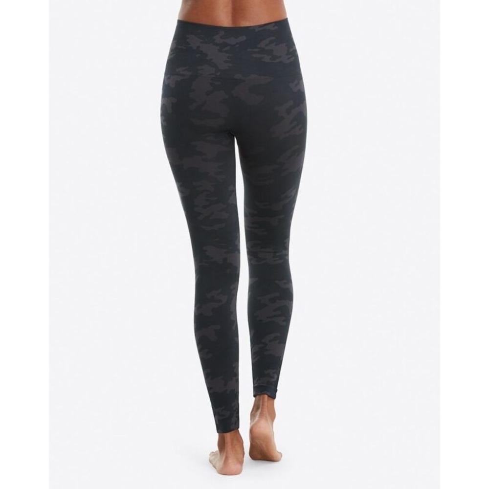 Spanx Look At Me Now Black Camo Leggings Size M‎ Medium - Picture 4 of 8